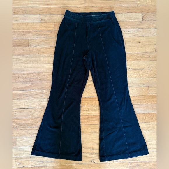 Aerie Black Corduroy Pants Medium Short Wide Boot Bottoms Flare - Picture 1 of 12